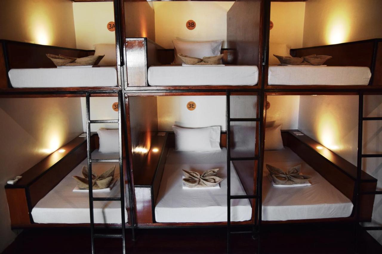 Guni Guni Hostel *